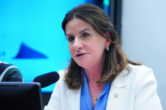 Relatora antecipa para esta terça-feira apresentação de parecer sobre PEC do Piso da Enfermagem