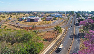 UEMS lança Edital pioneiro com 500 vagas para migrantes na graduação