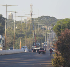 Serviço de iluminação na rodovia MS–156 teve início e deve ficar pronto nos próximos dias