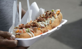 Brasileiro troca refeição por lanche
