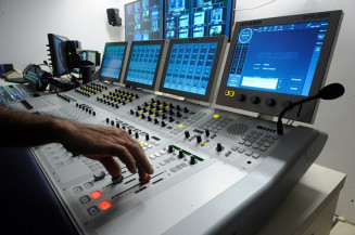TVs e rádios comerciais agora podem vender toda a programação