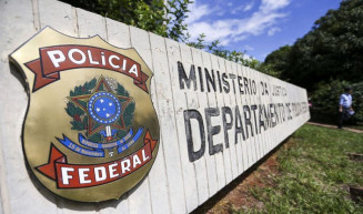 Comissão aprova regra de aposentadoria para policial desligado da corporação