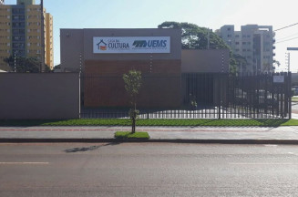 Espaço cultural da UEMS abriga acervo histórico em Dourados