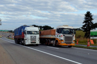 Câmara aprova MP que prevê incentivos à renovação da frota de ônibus e caminhões