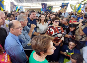 Deputado Barbosinha é oficializado vice de Eduardo Riedel