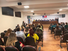 Advogados são homenageados em Sessão Solene da OAB em Dourados