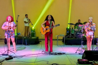 Arraiá de sábado na praça central vai ter forró, samba e rock