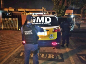 Pais abandonam criança de 1 ano e vão presos pela GM