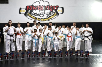 Caratecas Douradenses conquistam 24 medalhas no campeonato Estadual open de karatê no Paraná
