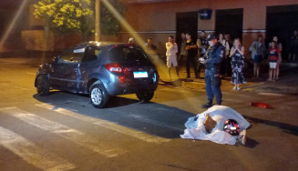 Motorista que invadiu preferencial e atropelou mulher responderá por homicídio culposo