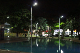 Praça Antônio João ganha iluminação especial na Semana da Pátria