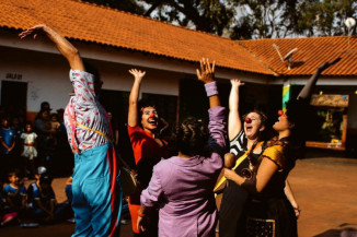 Grupo Palhaços Sem Fronteiras se apresenta na Praça da Juventude na quinta-feira