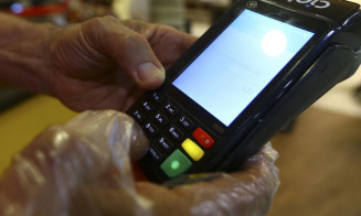 Banco Central estabelece limite de cobrança de taxas nas máquinas de cartão