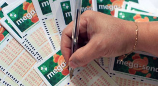 Mega-Sena pode pagar R$ 300 milhões neste sábado