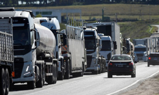 Taxistas e caminhoneiros-TAC receberão próxima parcela do benefício no dia 18 de outubro