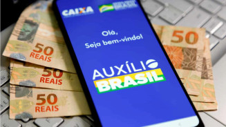 Caixa começa a pagar parcela de outubro do Auxílio Brasil