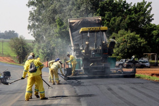 De rodovias a hospitais, mais de R$ 7,9 bilhões foram investidos em obras nos municípios