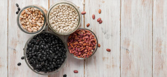 Adicionar legumes e verduras no preparo do feijão pode tornar a refeição mais saborosa e nutritiva