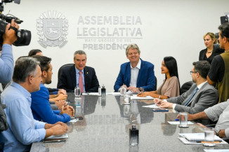 Governo do Estado entrega projeto de lei para expandir ferrovias em MS