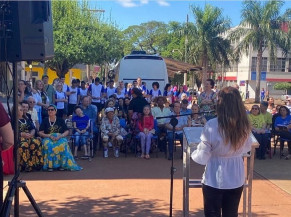 OAB garante atendimento para idosos em ação social da melhor idade na praça Antônio João