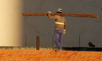 Confiança da construção cai 0,8 ponto em outubro
