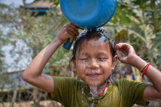 Ondas de calor frequentes já afetam vida de 559 milhões de crianças e jovens