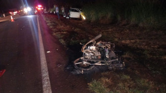 Homem morre em acidente envolvendo moto e saveiro na BR-163 