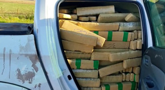 PRF apreende 1,3 tonelada de maconha e recupera caminhonete em Dourados  