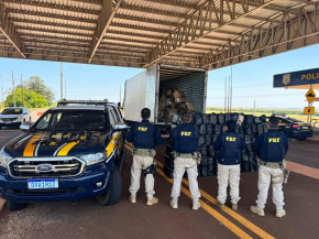 PRF apreende 1 tonelada de maconha e cinco pistolas em Ponta Porã 