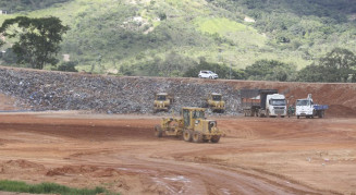 Cai número de municípios que enviam resíduos a lixões, segundo associação