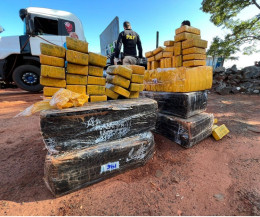 PRF apreende 1,5 tonelada de maconha, um fuzil 556mm e uma escopeta cal. 12  