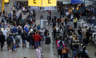 Máscaras em aviões e aeroportos são obrigatórias a partir de hoje