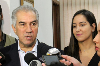 Governador anuncia datas para folhas de novembro, dezembro e décimo terceiro