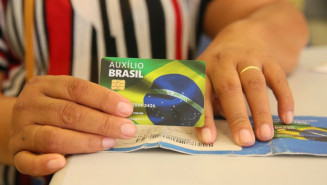 Em novo recorde, mais de 21,6 milhões de famílias recebem o Auxílio Brasil em dezembro