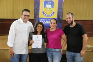 Agência de habitação entrega 43 escrituras em Dourados