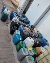PF prende duas pessoas por contrabando e apreende 2240 litros de combustível em MS