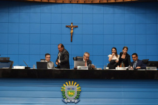 Deputados estaduais de MS aumentam salários para R$ 29,4 mil