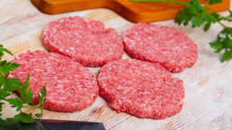 Publicado novo regulamento para produção de hambúrguer