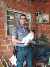 Polícia Militar atende pai por telefone e salva recém-nascida em madrugada de natal  