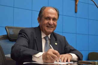 Zé Teixeira elogia Riedel por prorrogar lei que anistia dívidas de motos