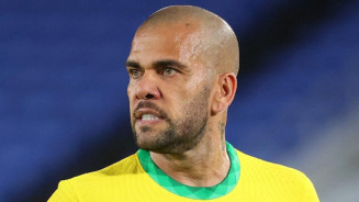 Justiça espanhola ordena prisão preventiva do jogador Daniel Alves
