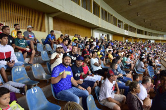 Torcida volta ao Estádio Douradão e acompanha estreia com vitória do DAC no Campeonato Estadual