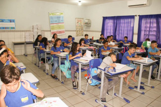 Pais se desesperam por não conseguirem vaga na rede municipal e prefeitura se pronuncia