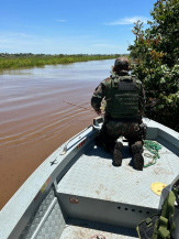 Pescadores são multados em R$ 8 mil por pesca predatória