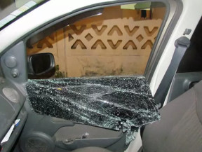 Homem vai curtir baile e tem carro arrombado na Marcelino Pires