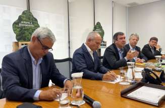 Riedel estuda contrapartidas para ampliar investimentos do setor florestal em MS