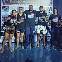 Equipe de Dourados é campeã com quatro atletas no Muay Thai no Paraná