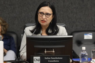 Comissões e bancas de concursos para magistratura terão de estabelecer paridade de gênero