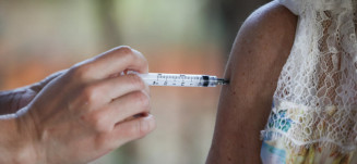 Saúde amplia vacinação com dose de reforço bivalente contra Covid-19 para pessoas com comorbidades