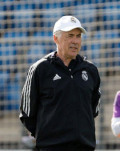 Carlo Ancelotti fala novamente sobre seu futuro no futebol